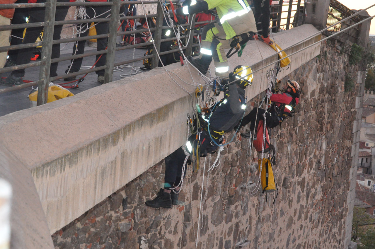 Casa-Cumbre-Proteccion-en-Altura-Rescate-(10)