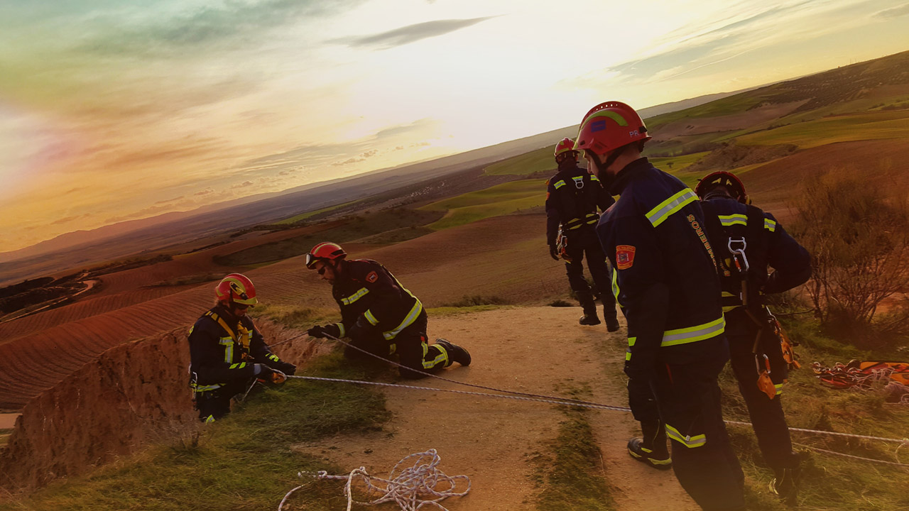 Casa-Cumbre-Proteccion-en-Altura-Rescate-(2)