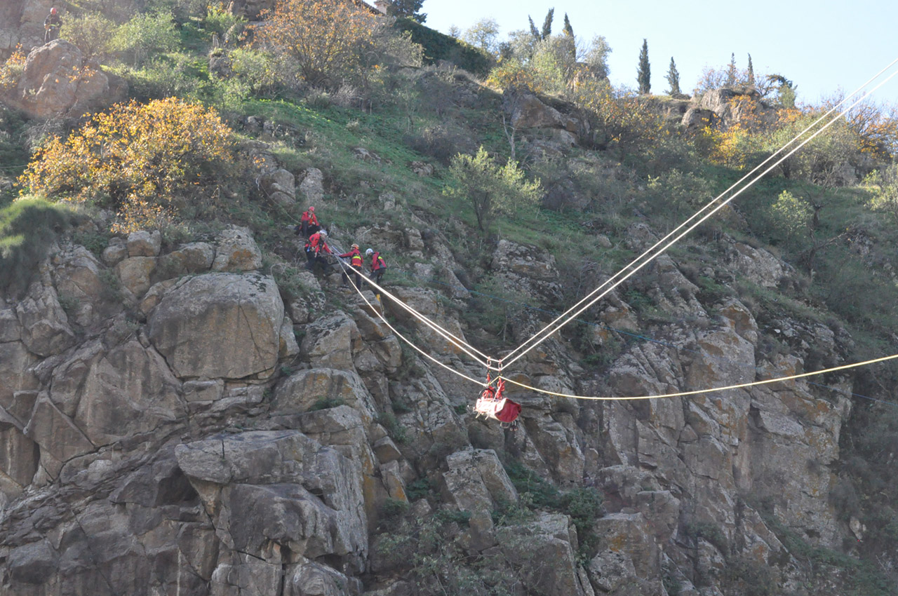 Casa-Cumbre-Proteccion-en-Altura-Rescate-(8)